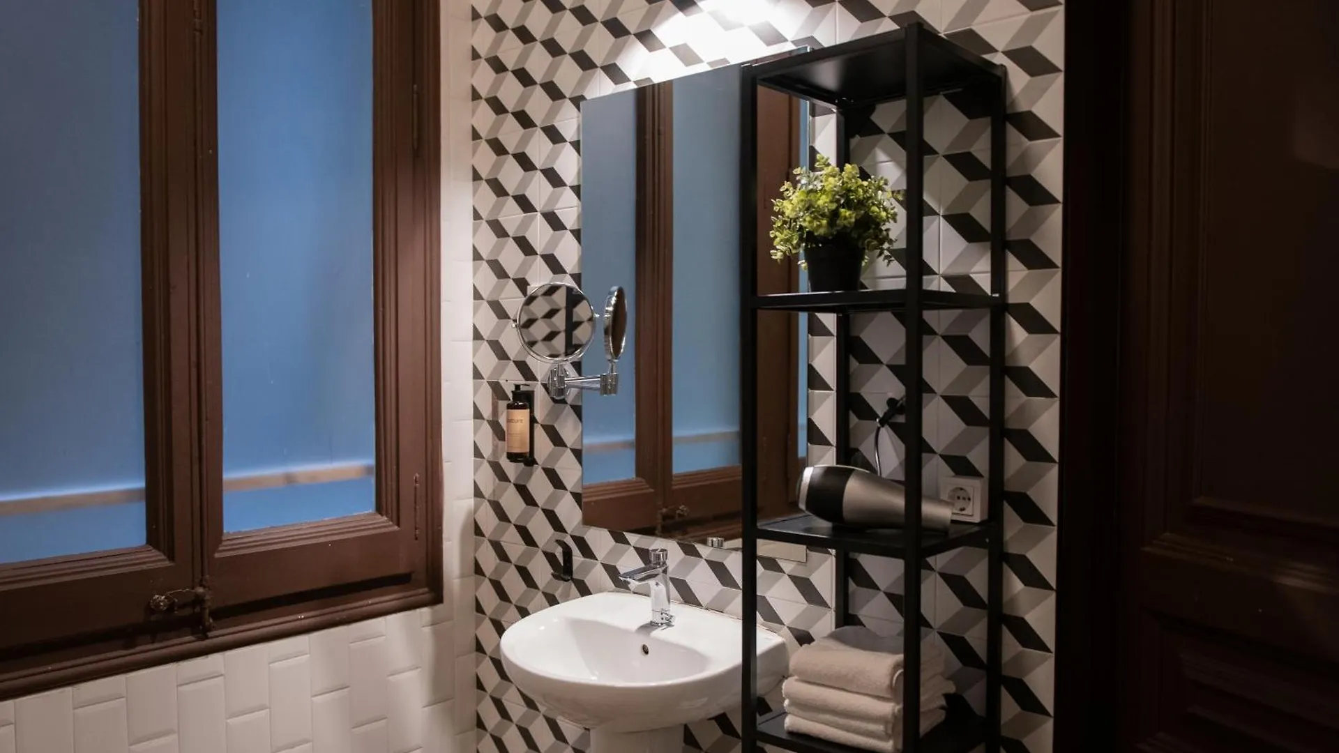 The Loft House Barcelona Hostel 0*,  Spain