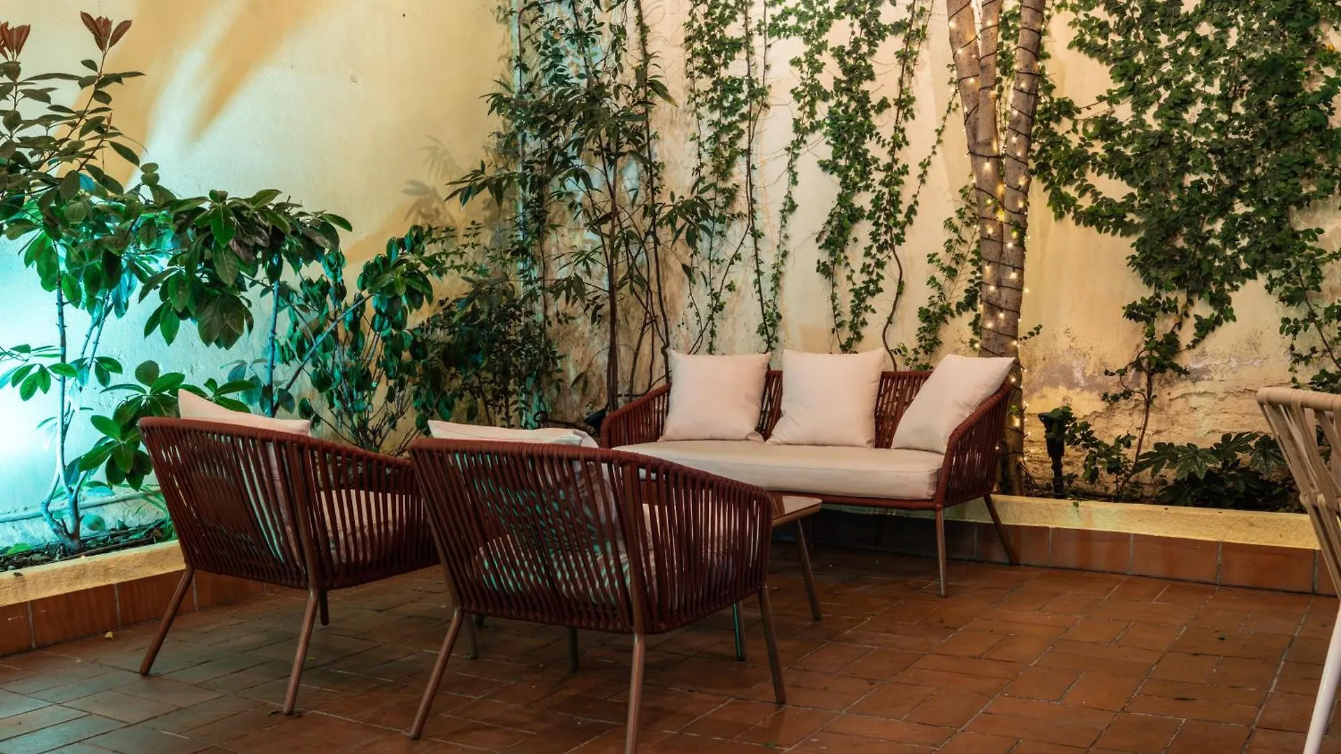 The Loft House Barcelona Hostel