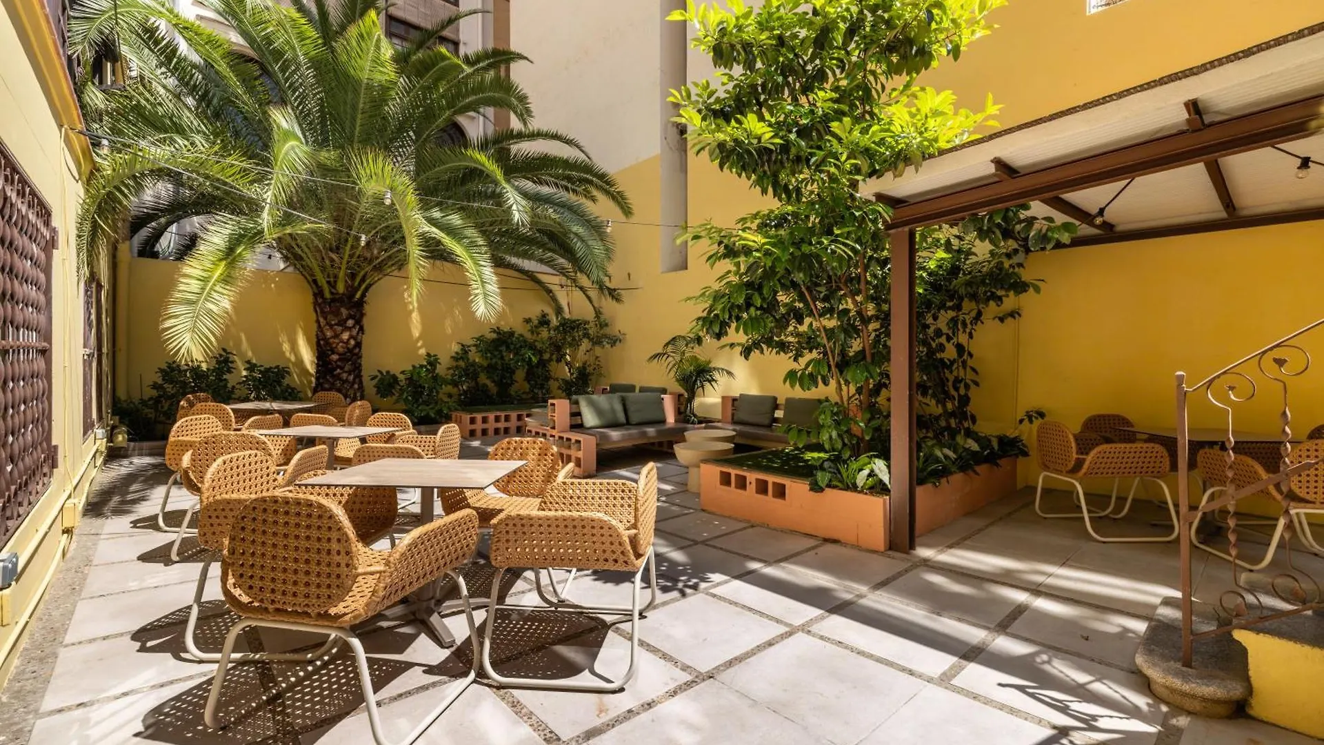 The Loft House Barcelona Hostel