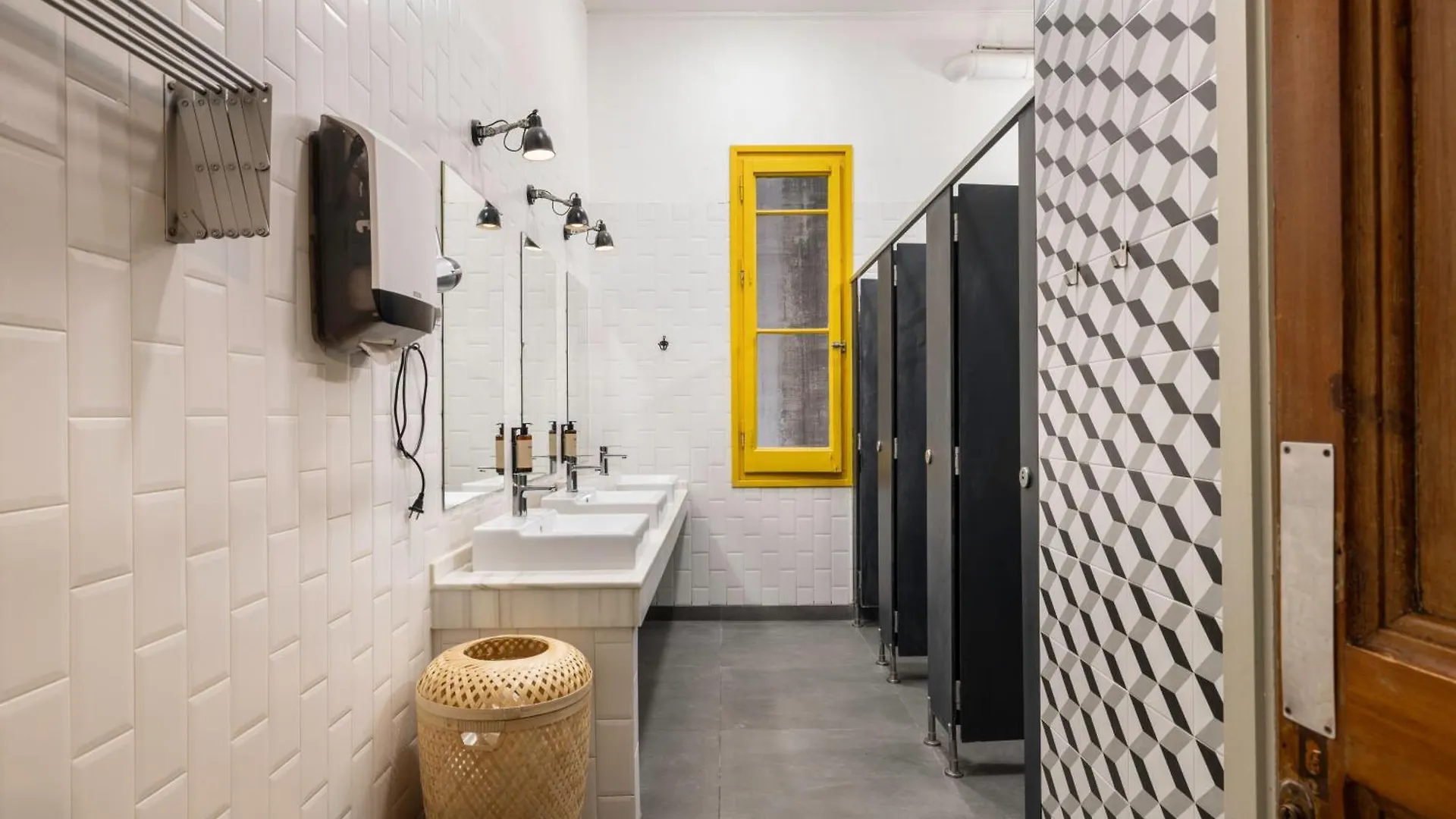 Hostel The Loft House Barcelona